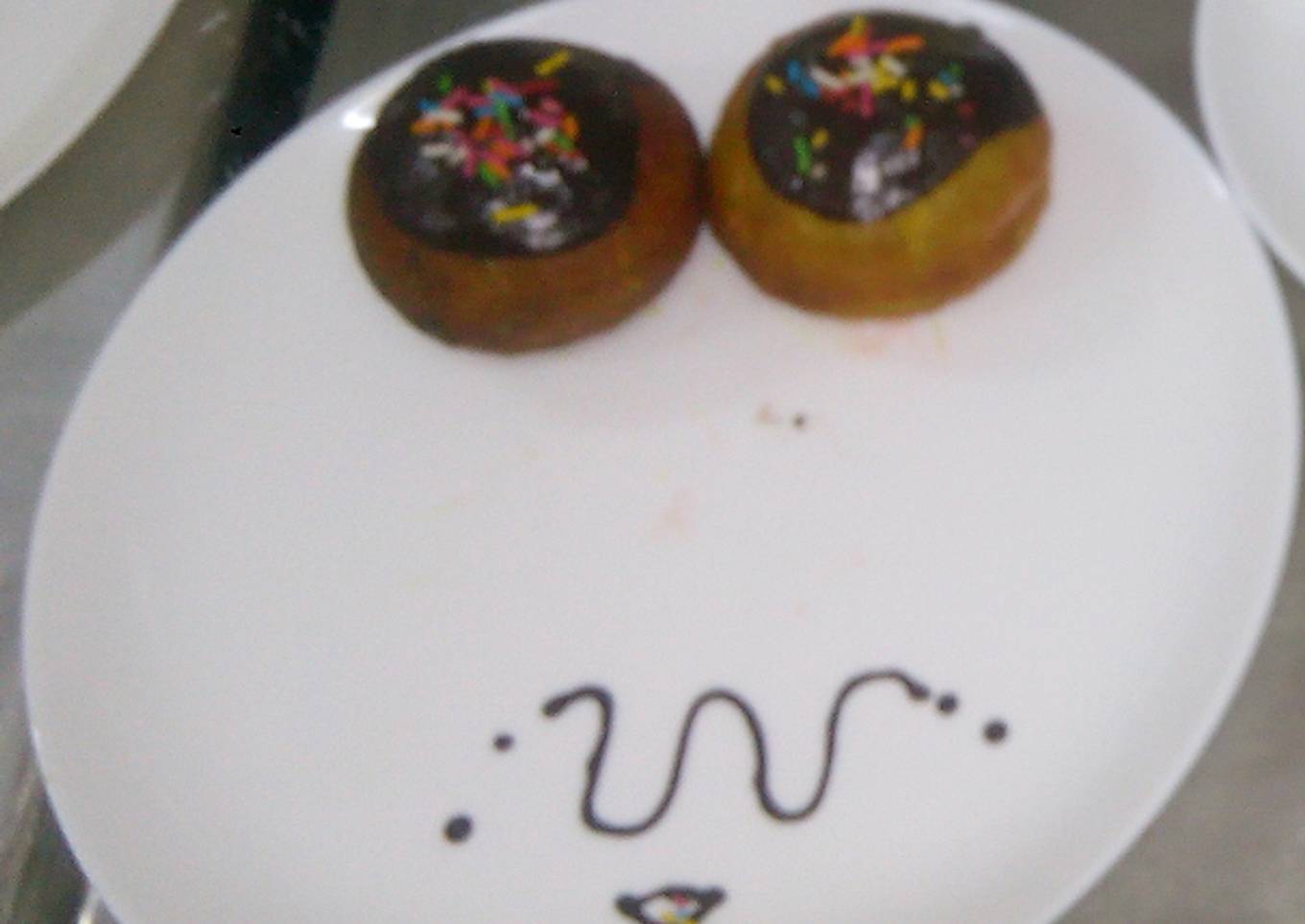 Berlin doughnuts with apricot jam filling