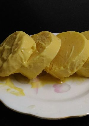 A picture of Mango kulfi.