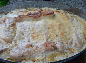Una foto de Filet de pescado con crema y limón