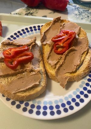 Házi kenőmájas!￼ recept fotója