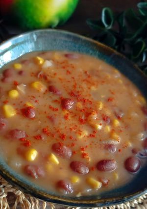Una foto de Makande 🇹🇿🌍// Guiso popular de Tanzania - Maíz, alubias & leche de coco