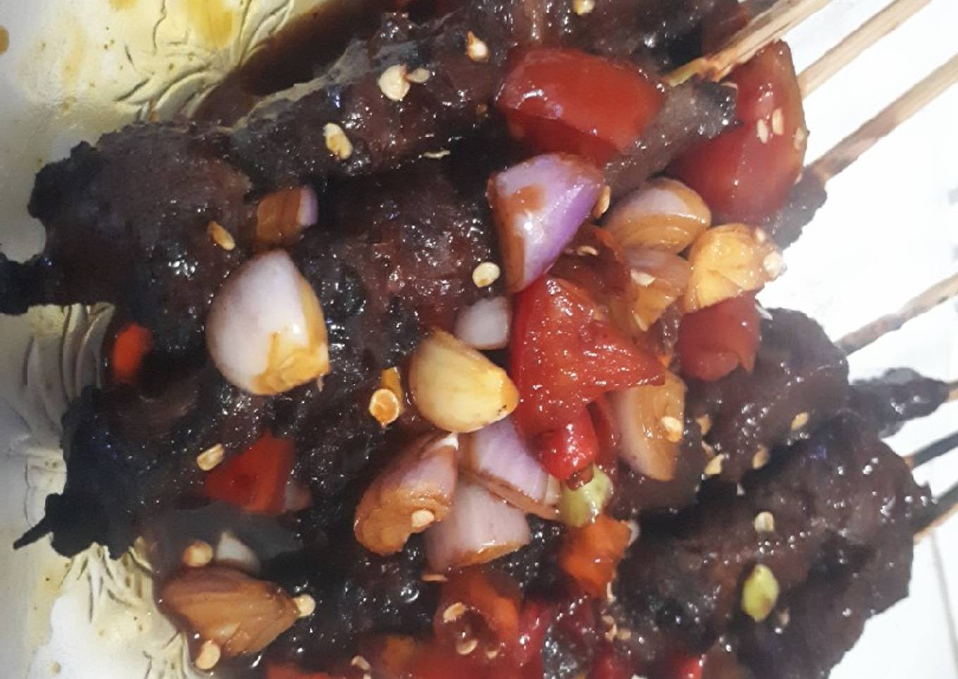 Sate sapi siram sambel kecap pedas simpel