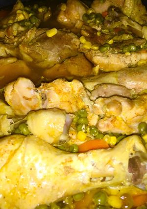 A picture of Pollo a La Naranja.