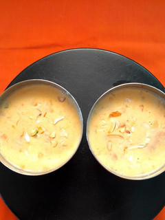 કેસર ડ્રાયફ્રુટ બાસુંદી (Kesar Dryfruit Basundi Recipe In Gujarati) રેસીપી મુખ્ય ફોટો