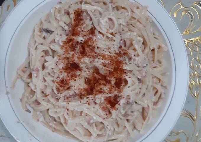 Fettuccine Carbonara