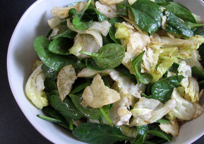 Spinach, Lettuce & Potato Chips Salad