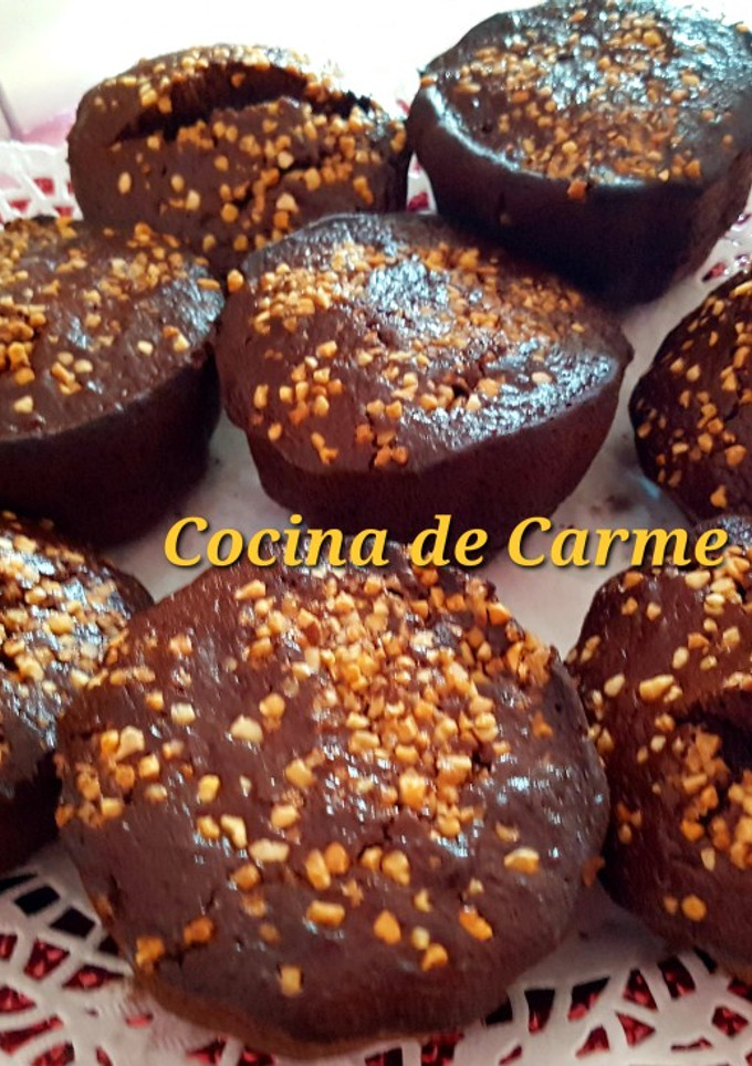 Una foto de Mini kougelhopf con almendras crocantes