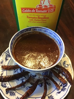 A picture of California Farm Easy Mexican Mole Poblano Sauce.