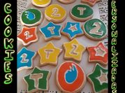Una foto de glaseado para decorar galleta