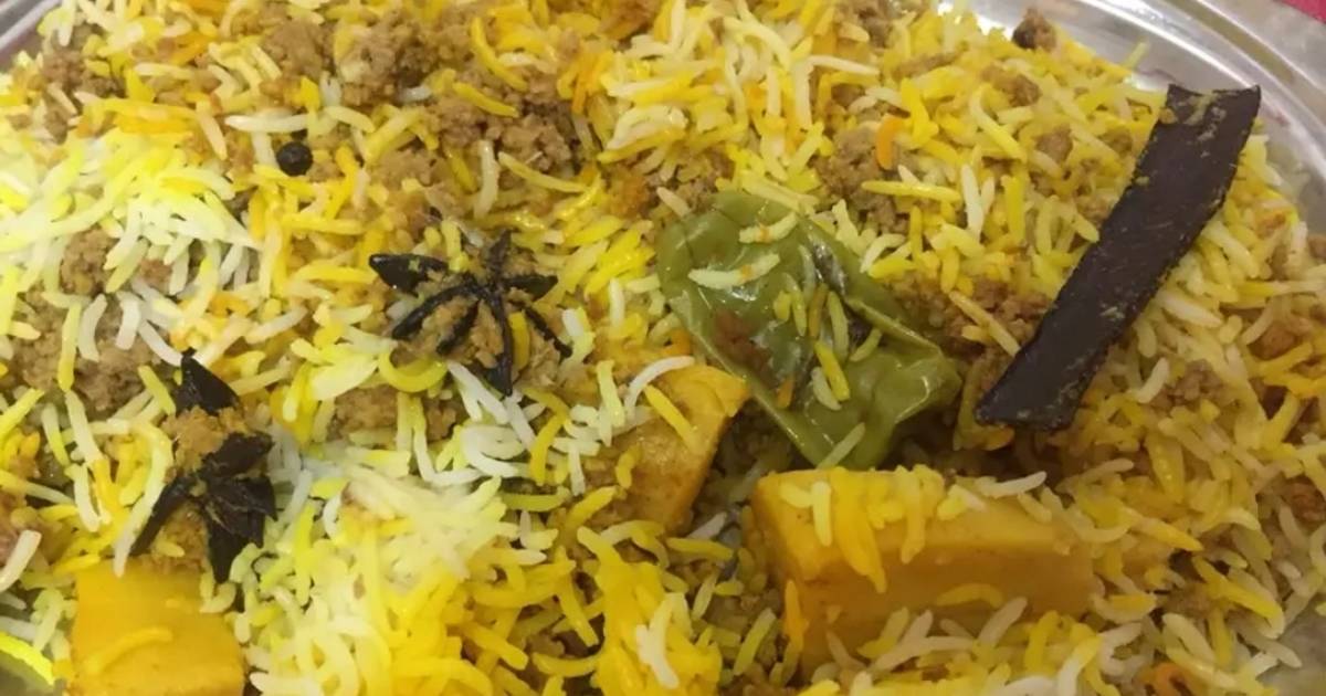 Keema Biryani Recipe by Man-O-Salwa - Cookpad