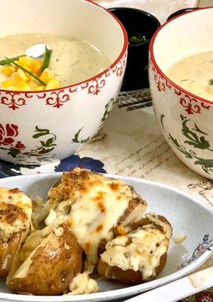 A picture of Baked cheese potatoes.