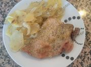 Una foto de secreto cerdo con cebolla