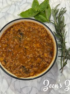 A picture of Bolognese Sauce.