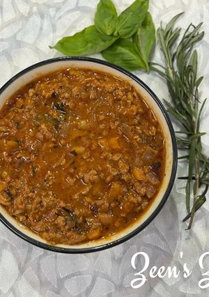 A picture of Bolognese Sauce.