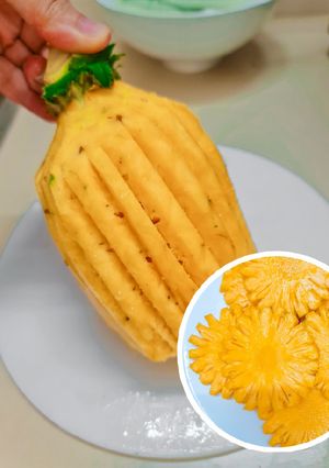 Hình của món Cách cắt dứa hình hoa.