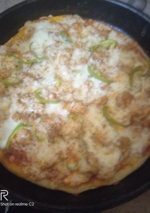 A picture of Cheese pizza.