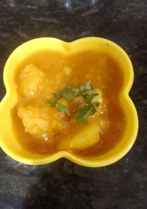 बेड़मी आलू (bedmi aloo recipe in Hindi) रेसिपी मुख्य फोटो