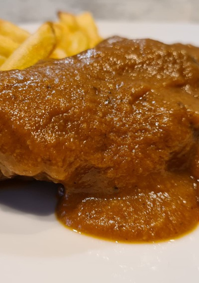 Una foto de Carrilleras en salsa de calabaza y setas