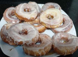 Una foto de Donas glaseadas (suaves y esponjosas)