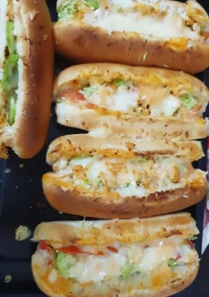 A picture of Chicken Subway.