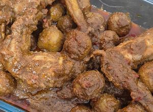 Foto resep Rendang Ayam dan Kentang Bumbu Instan plus Kelapa Sangrai Halus