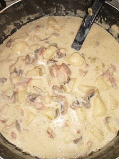 A picture of Loaded potato soup.