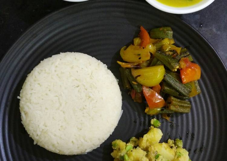 Steps to Make Ultimate Veg Thali