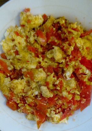 A picture of Tomato eggs.