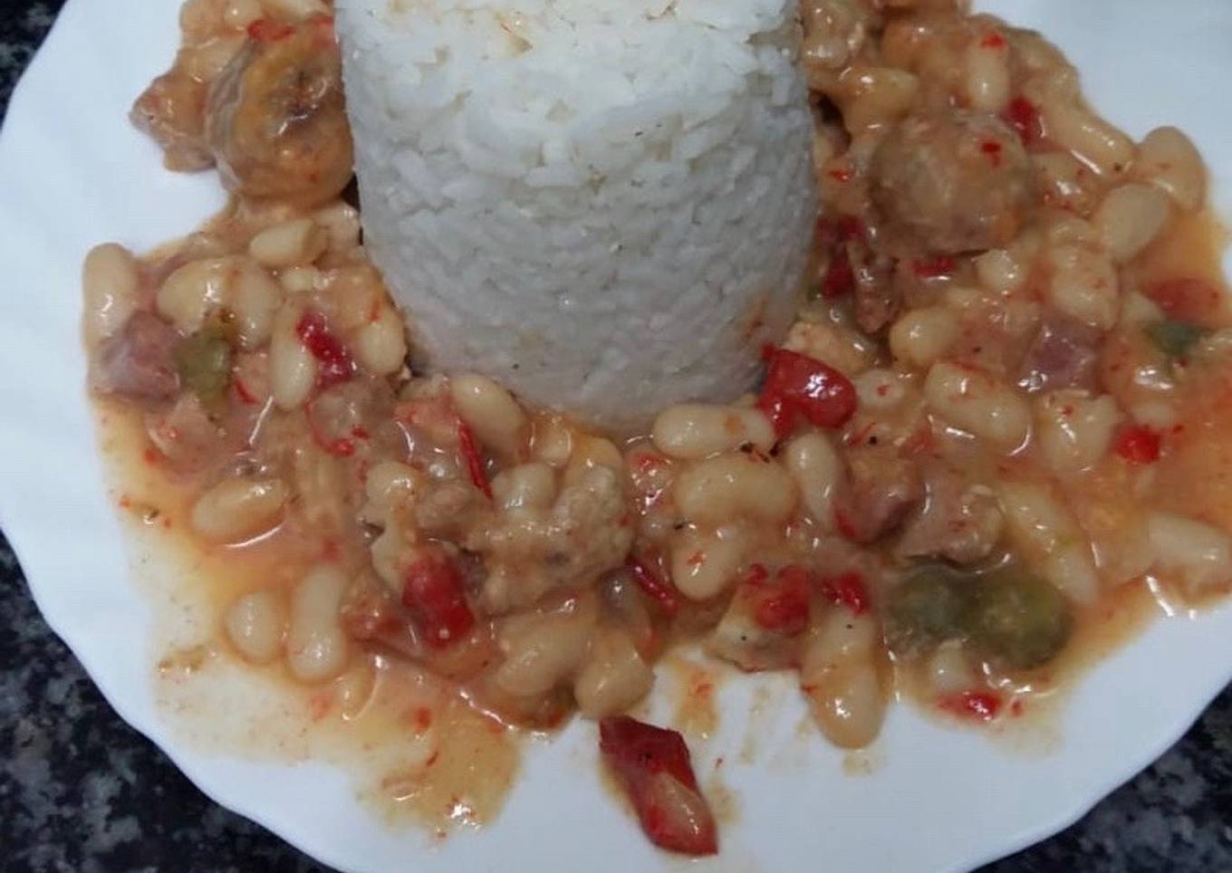 130. Feijoada brasileña (principal legumbres)