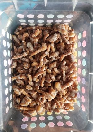 A picture of Meethi seerni.