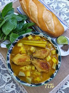 Hình của món Cà ri gà.