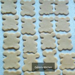 A picture of Homemade Butter Cookies.