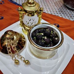 A picture of Falhari gulab jamun.