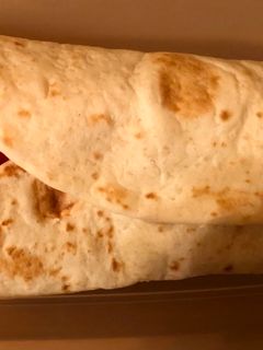 Tortilla piros csirkével recept fotója