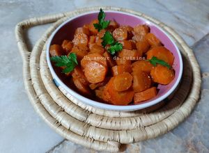 Une photo de Zroudia mcharmla/ carottes en sauce au carvi 🥕