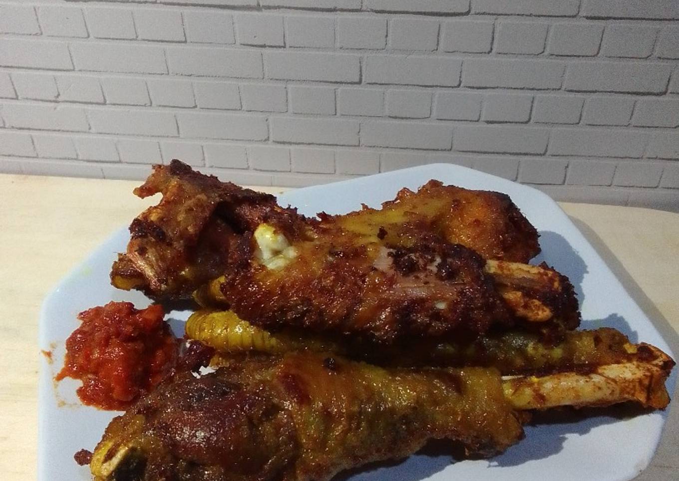 Ayam kampung ungkep goreng