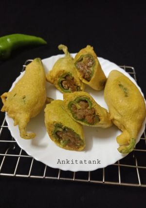 A picture of Leftover makeover kutchhi Dabeli chilli Bhajiya (pakoda).