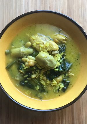 Una foto de Arroz caldoso, con espinacas