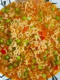 मैगी (Maggi recipe in Hindi) रेसिपी मुख्य फोटो