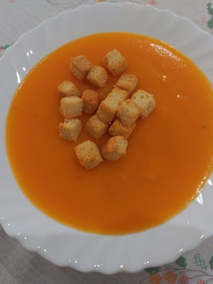 Una foto de Puré de patata y zanahoria sencillo
