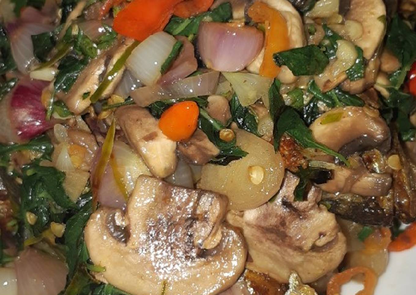Ikan Kembung Mata Belo with Jamur Kancing