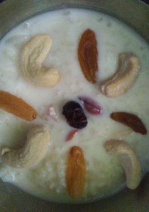 A picture of Rice phirni.