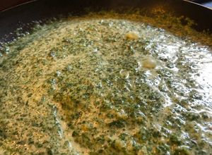 Una foto de Salsa / Crema de espinacas
