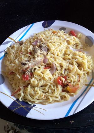 A picture of Sardines and Spicy Noodles.