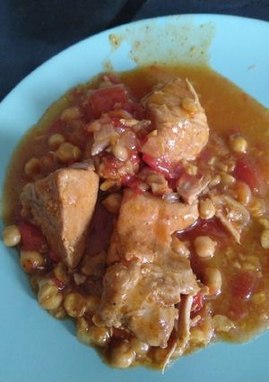 Une photo de Ragoût de porc, tomate et pois chiches