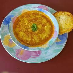 Lee's Homegrown Roasted Tomato Soup A picture of Lee's Homegrown Roasted Tomato Soup.