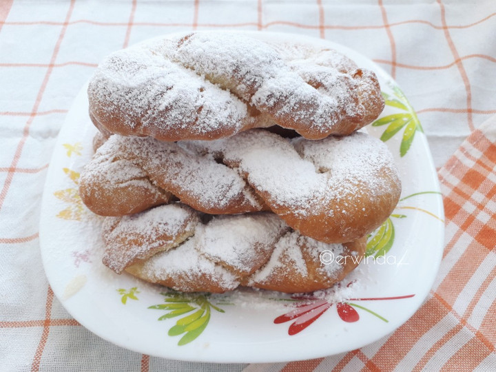 Resep Kkwabaegi (Twisted Korean Doughnut) yang Menggugah Selera