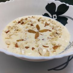 A picture of Chanar Payesh or Paneer Kheer.