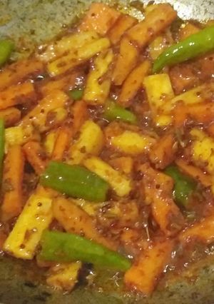 A picture of Quick Carrot mooli pickle.