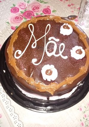 Una foto de Torta día de las madres con dulce leche